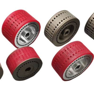 Matériau en caoutchouc/acier Couleur rouge Roue d'aspiration résistante à l'usure pour pièces de machines à plier et accessoires d'impression offset