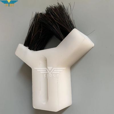 Une brosse à cheveux de porc universelle pour la machine à ongles Muller Martini