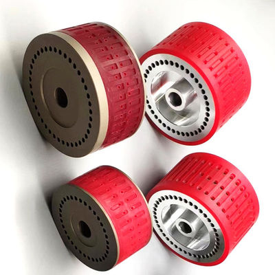 Matériau en caoutchouc/acier Couleur rouge Roue d'aspiration résistante à l'usure pour pièces de machines à plier et accessoires d'impression offset